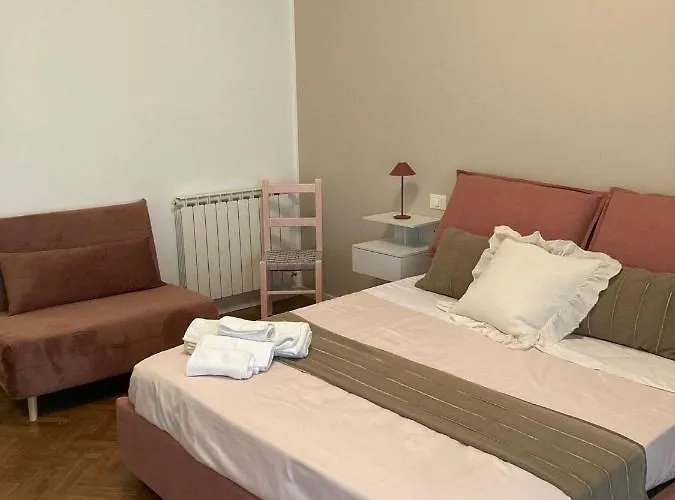 Дом отдыха Vacanze Monroe 1 *