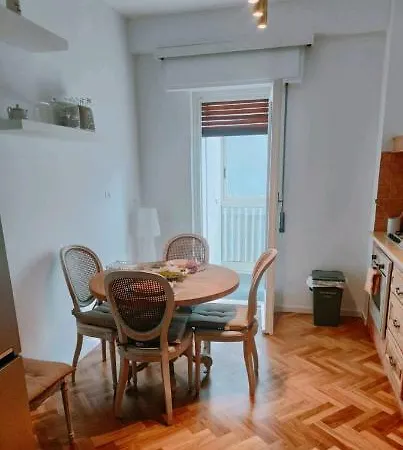 Vacanze Monroe 1 度假居 巴勒莫